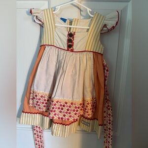 WELL DRESSED WOLF vtg 2T Girls Picnic Apple Pie 
Vintage